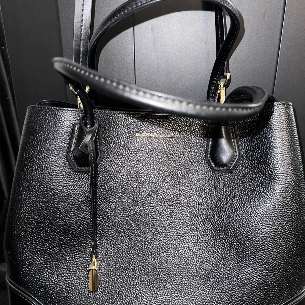 Michael Kors Mercer Gallery Large Leather Tote - Picture 4 of 10